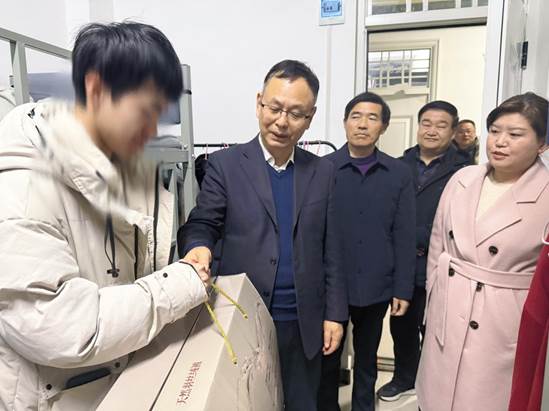 f7dfa75ca7d0fd6c103f583c0e106736